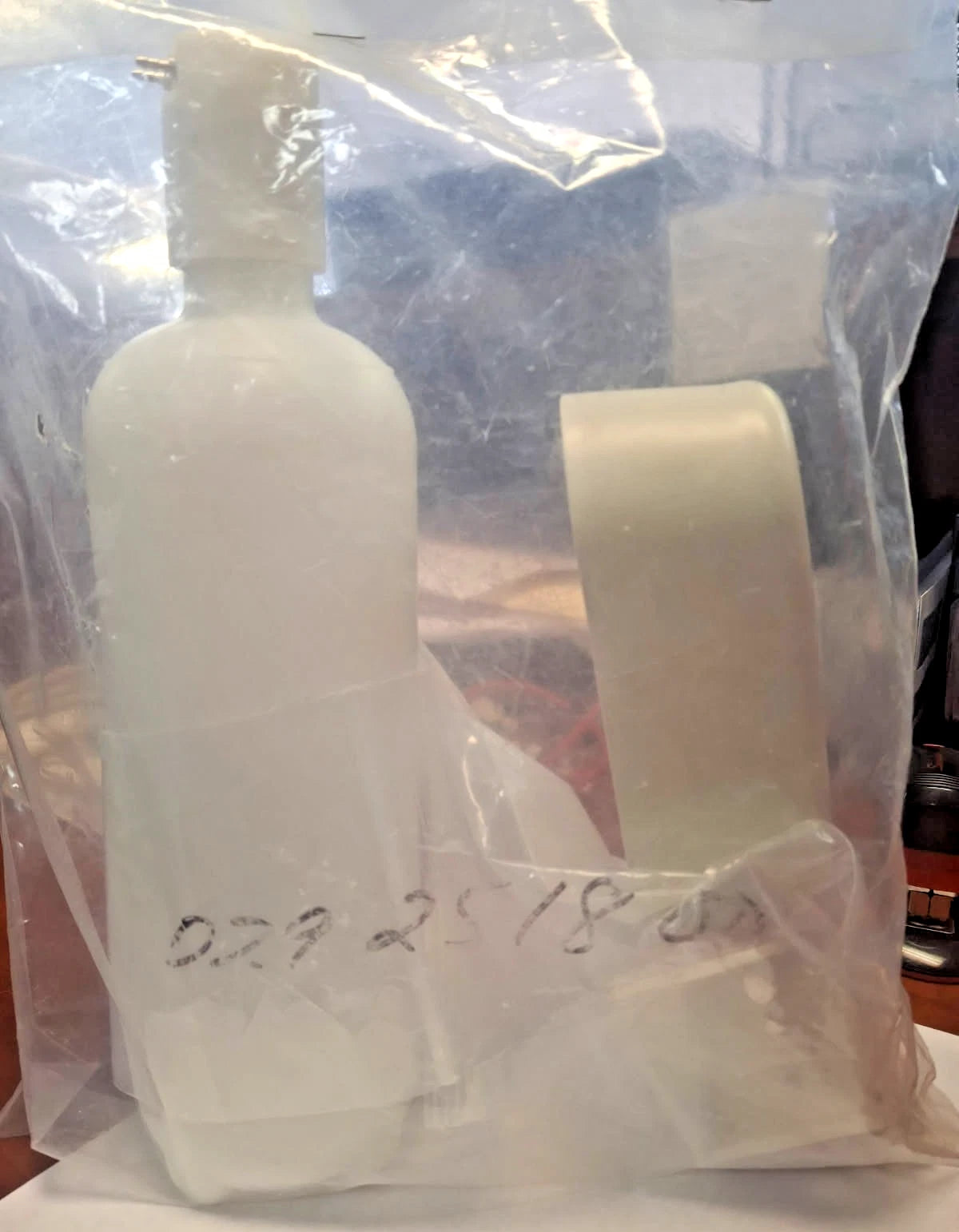 MIDMARK WATER BOTTLE ASSY. L/R UNIT 029-2518-00